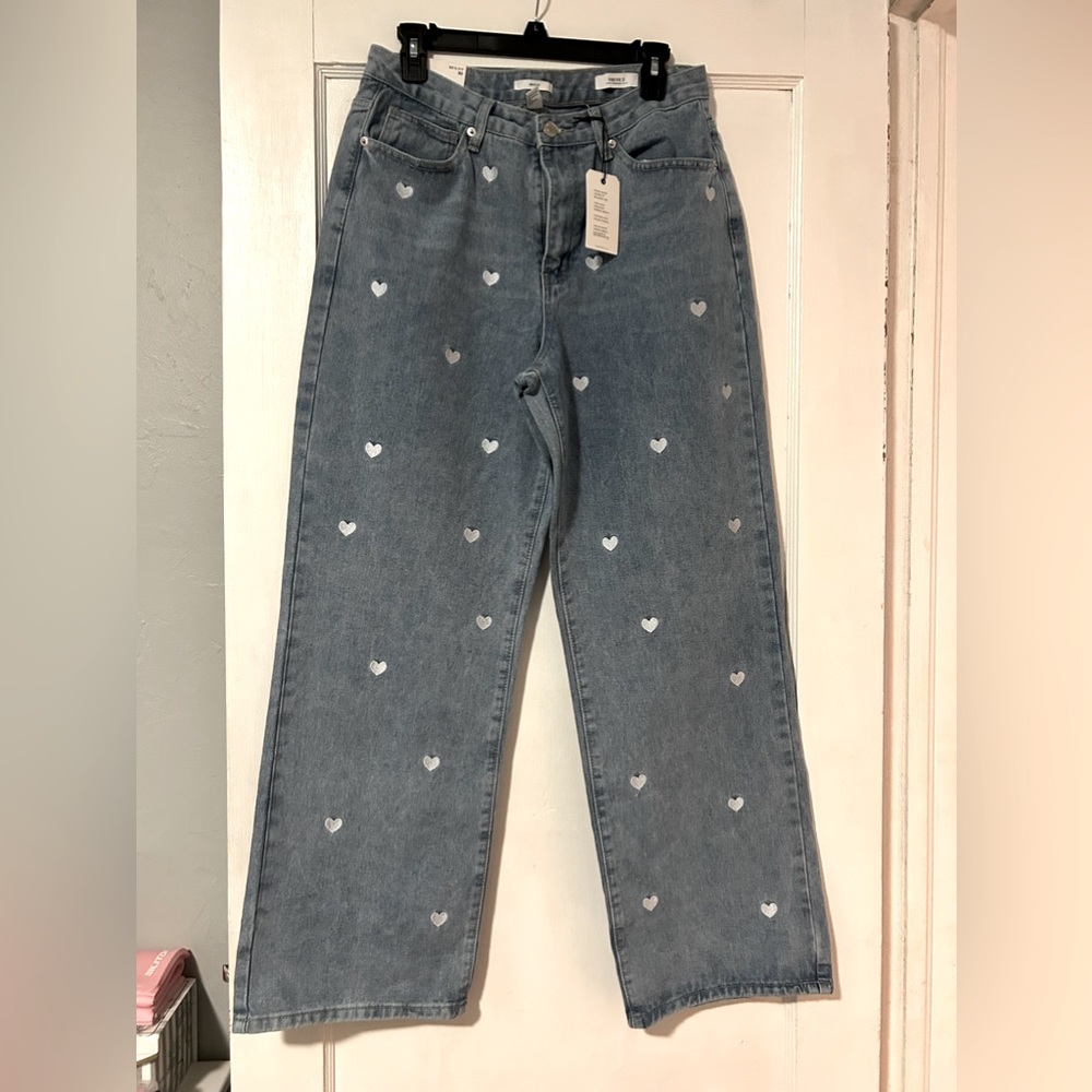 Forever21 90’s fit pinch waist loose fit relax leg jeans w/heart stitching